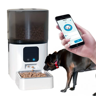ขาว ABS 6L Smart Cat Feeder อัตโนมัติเครื่องถ่ายภาพสัตว์เลี้ยงสําหรับสัตว์เล็ก
